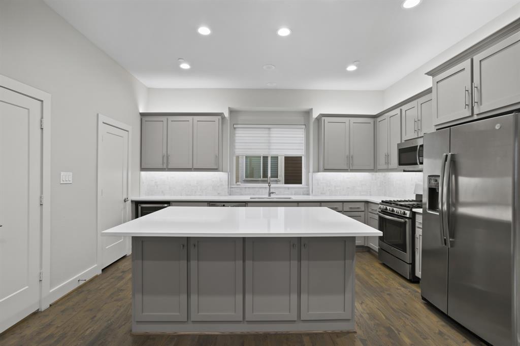 Live Oak Ph 2 Bldg 3 - Residential