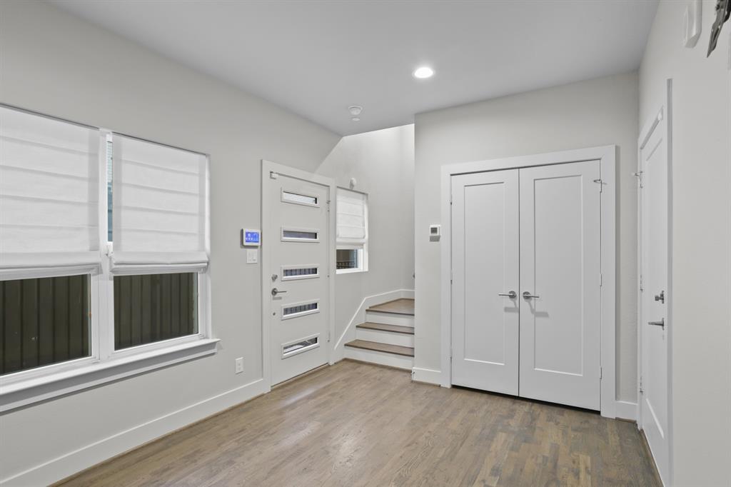 4914 Live Oak Street 7