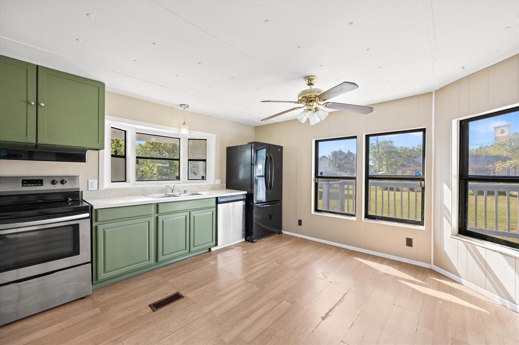 Canyon Creek III - Residential