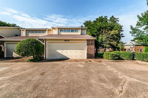 1902 Shorewood Drive Grapevine TX 76051
