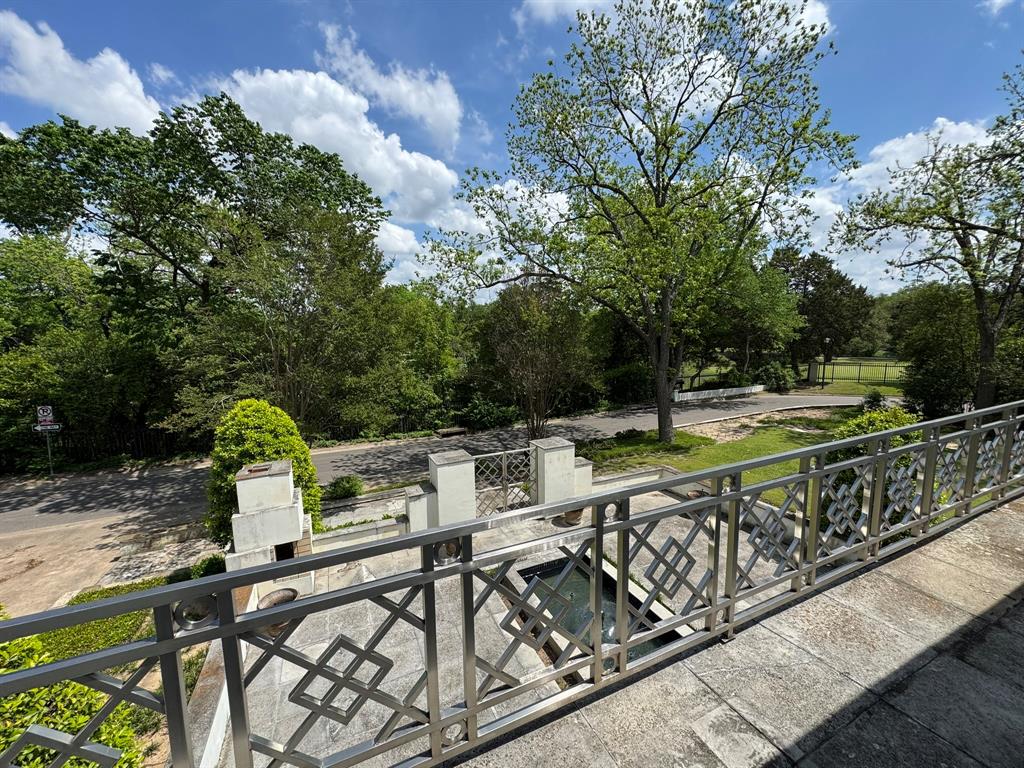 6009 Saint Andrews Drive