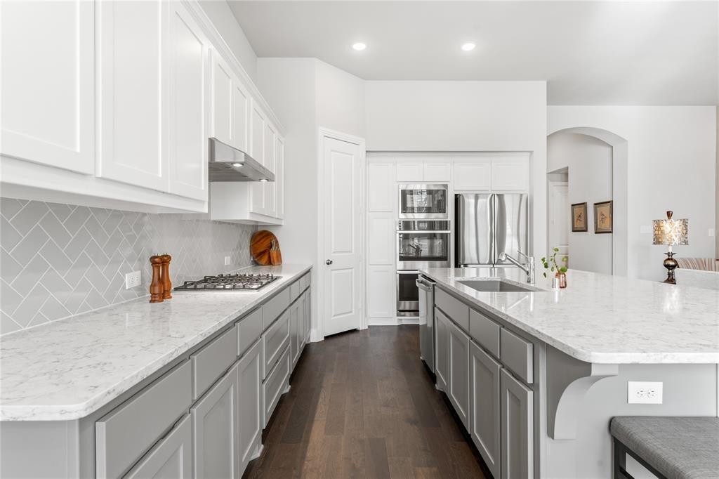 2813 Black Walnut Street