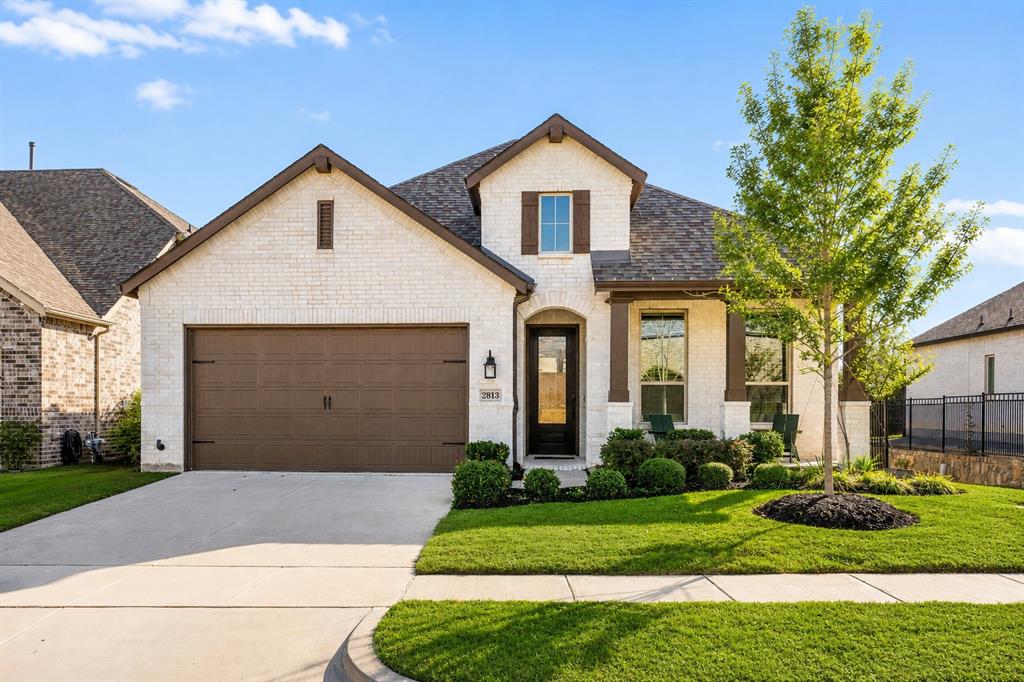 2813 Black Walnut Street