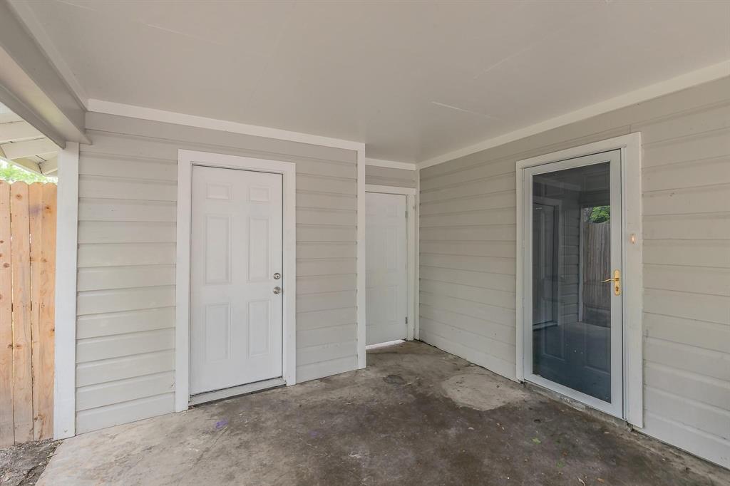 Hobby Hwy - Residential