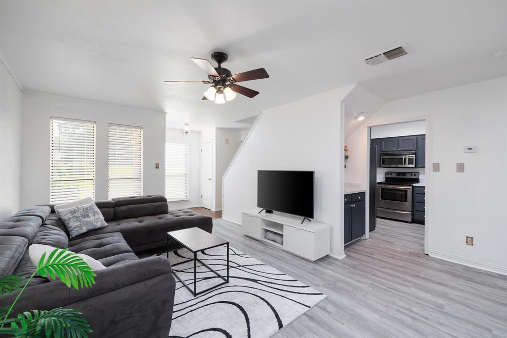 2405 Long Ridge Lane