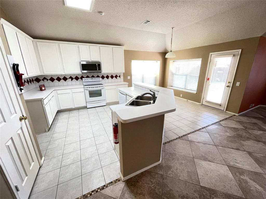 Lakes Of Preston Vineyards Ph 3 - Residential Lease