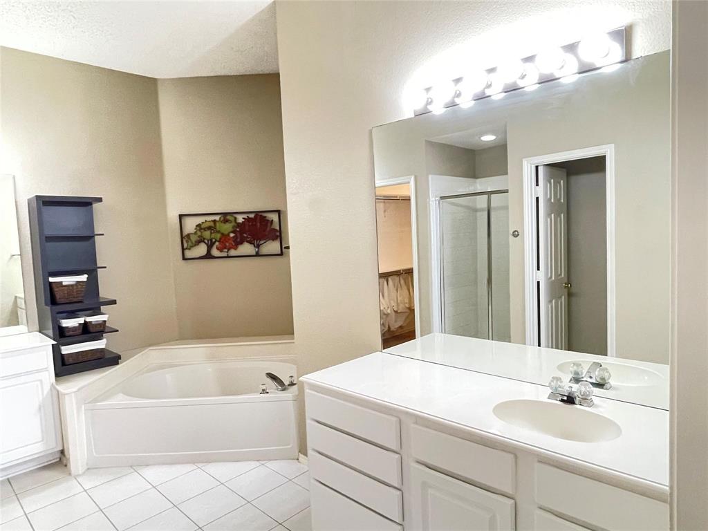 Lakes Of Preston Vineyards Ph 3 - Residential Lease