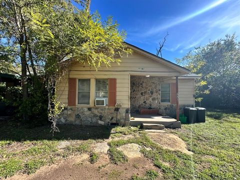 A home in Azle