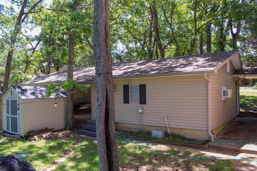 Lake Oaks - Residential