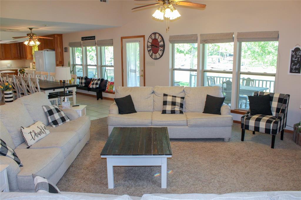 Lake Oaks - Residential