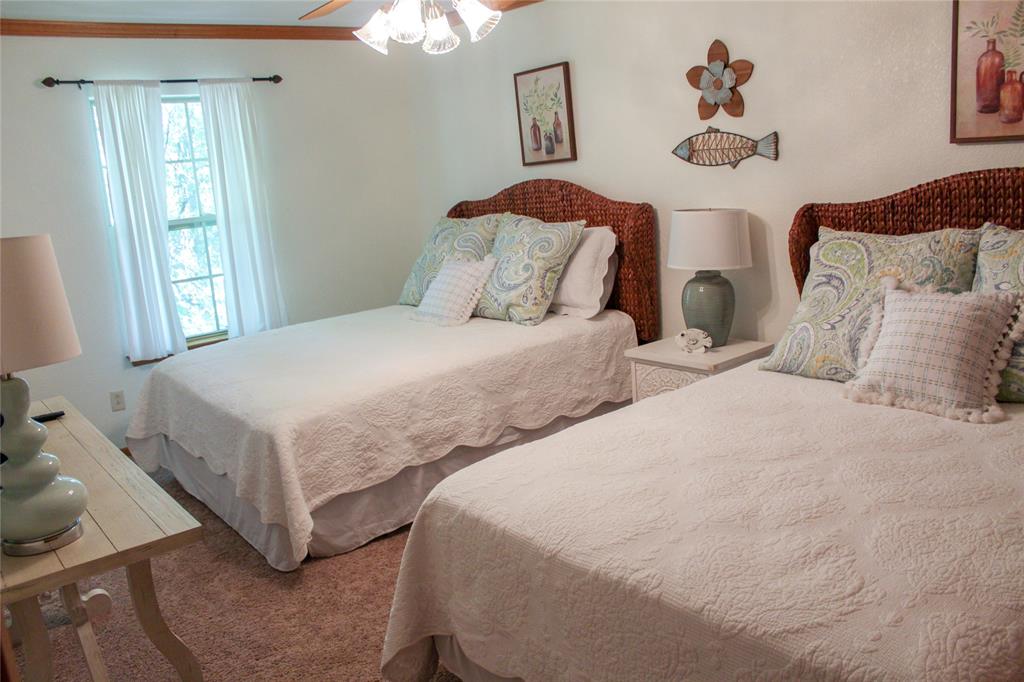 Lake Oaks - Residential