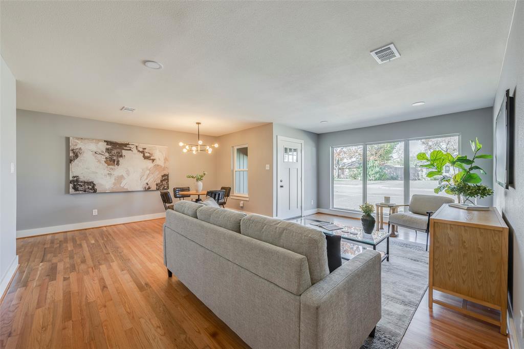 10136 San Juan Avenue