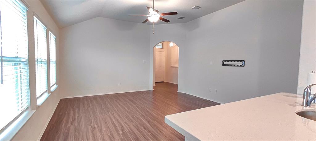 Photo 6 of 27 of 1413 Trumpet Drive house