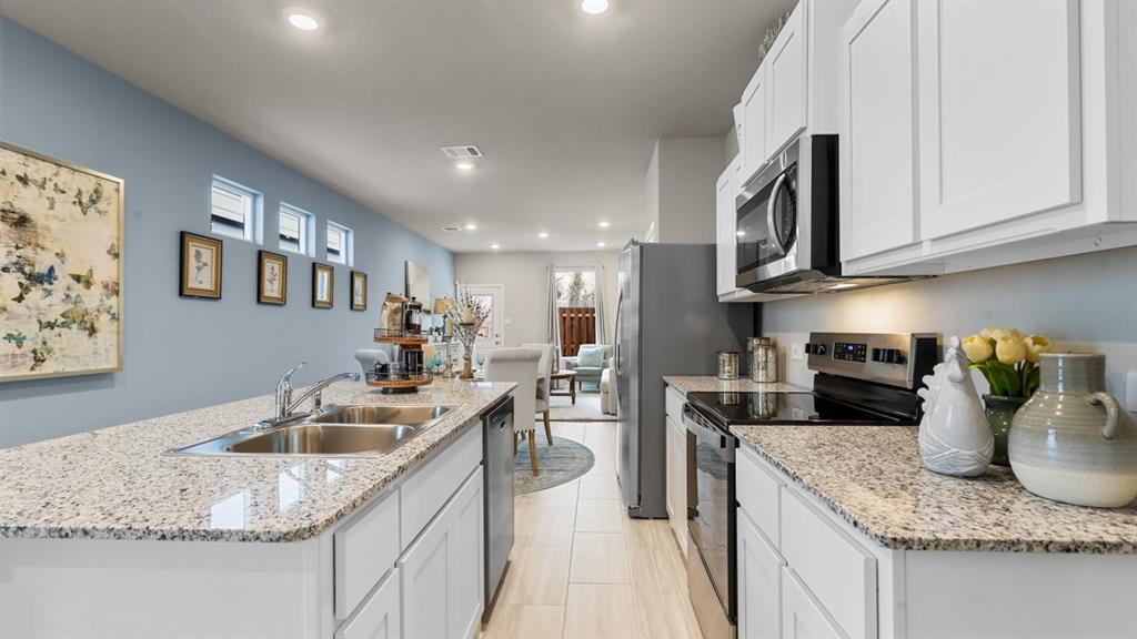 3005 PECAN FARM Lane
