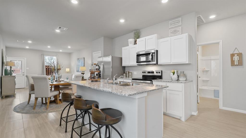 3005 PECAN FARM Lane