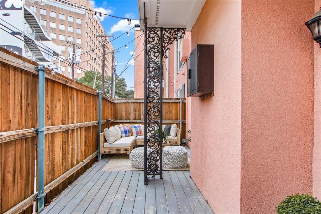 Bois Du Chene Condos - Residential