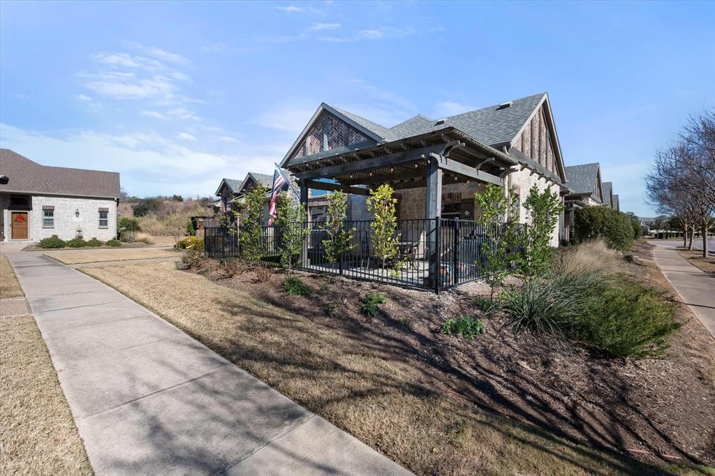 1025 Birds Fort Trail