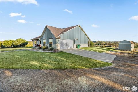 A home in Graford