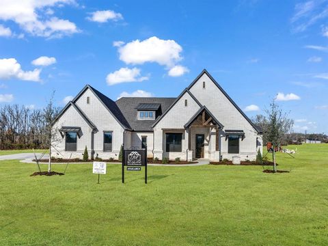 Photo of 212 Desperado Court, Weatherford, TX 76088 (MLS # 21248056)