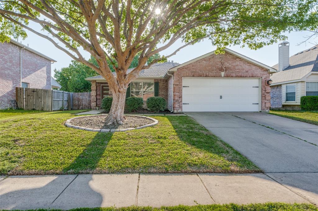 2114 Wisteria Way