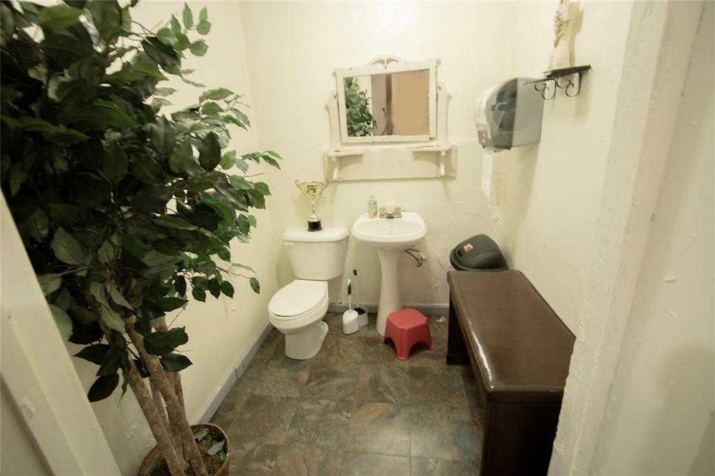 Edgewood - Commercial Sale