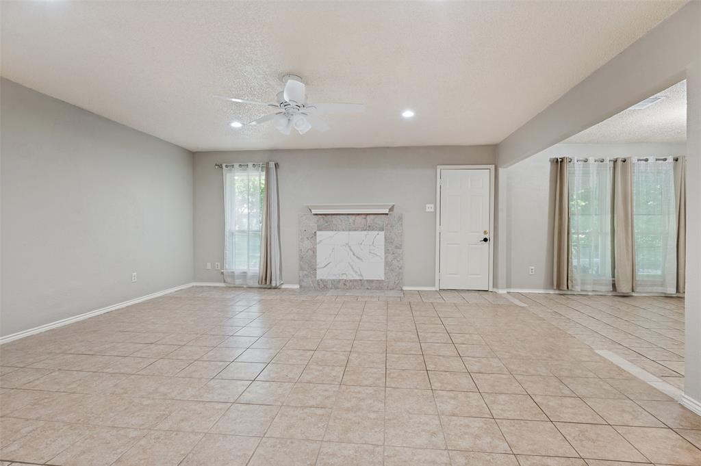 1227 Elsmere Drive
