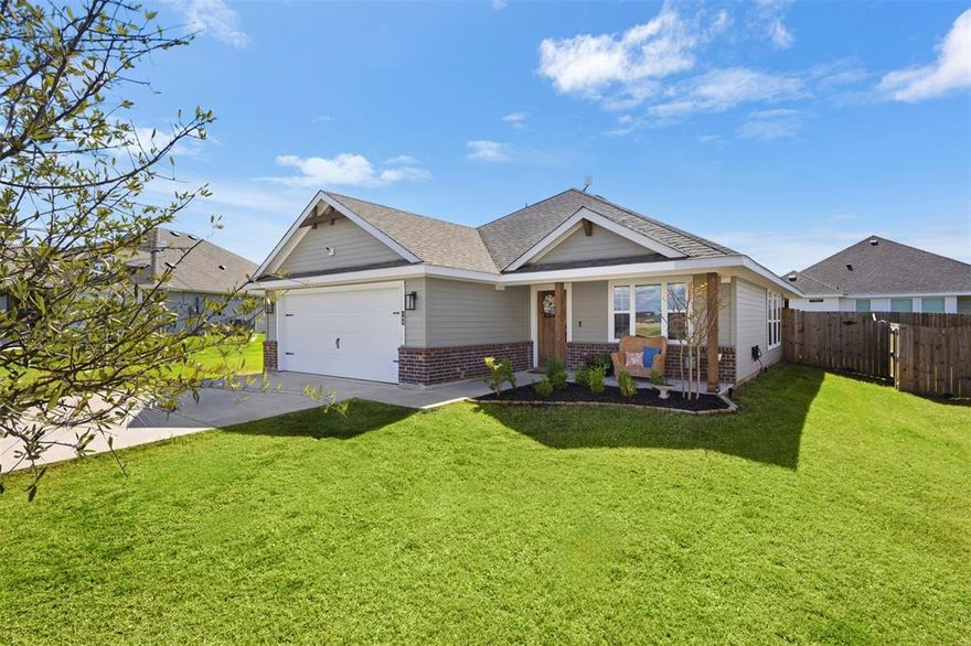 Discover the perfect blend of comfort and style in this charming 3-bedroom, 2-bath home, nestled in one of the area’s most coveted neighborhoods. Ideal for families, professionals, or anyone seeking a serene retreat, this property exudes warmth and convenience. The open-concept living and kitchen area invites gatherings and quality time, while the spacious primary suite boasts a roomy walk-in closet and a luxurious en-suite bathroom. You'll love the expansive laundry room featuring custom-built shelves for organized storage. The front yard radiates excellent curb appeal, and the private backyard is perfect for relaxation and entertaining. With a short drive to shopping, dining, and an easy commute, this home strikes the perfect balance. Don’t miss out—call today to arrange a showing and see your future home!