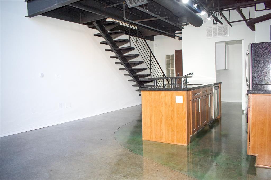 3110 Thomas Avenue 534