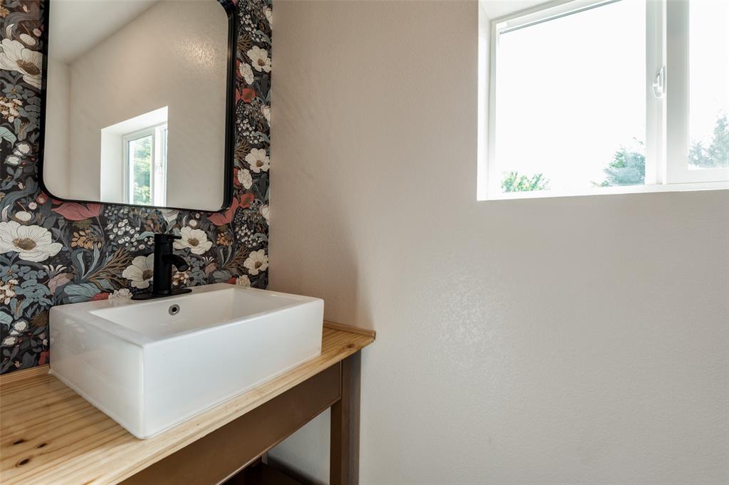 ROBINSONS LACKEY DRIVE ADDITION (GCN), LOT 1 - Residential