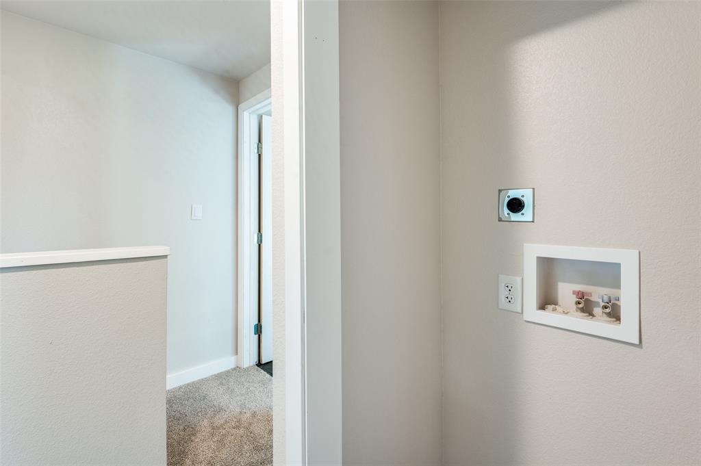 ROBINSONS LACKEY DRIVE ADDITION (GCN), LOT 1 - Residential