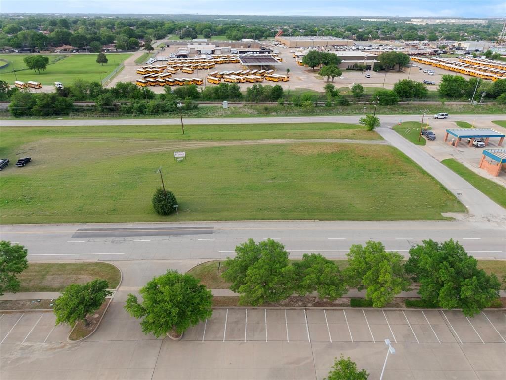 Photo of 1607 E Scyene Road, Mesquite, TX 75149 (MLS # 21241351)