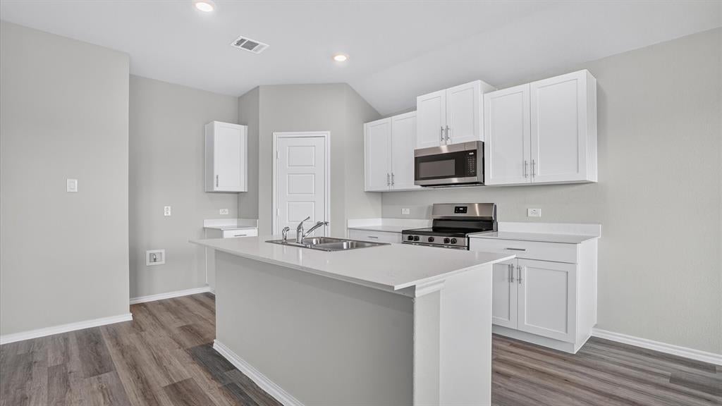 1020 BOLL WEEVIL Drive