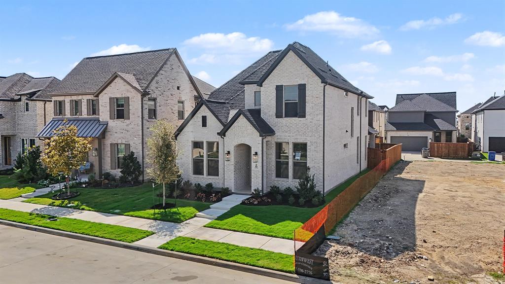 800 Caroline Drive