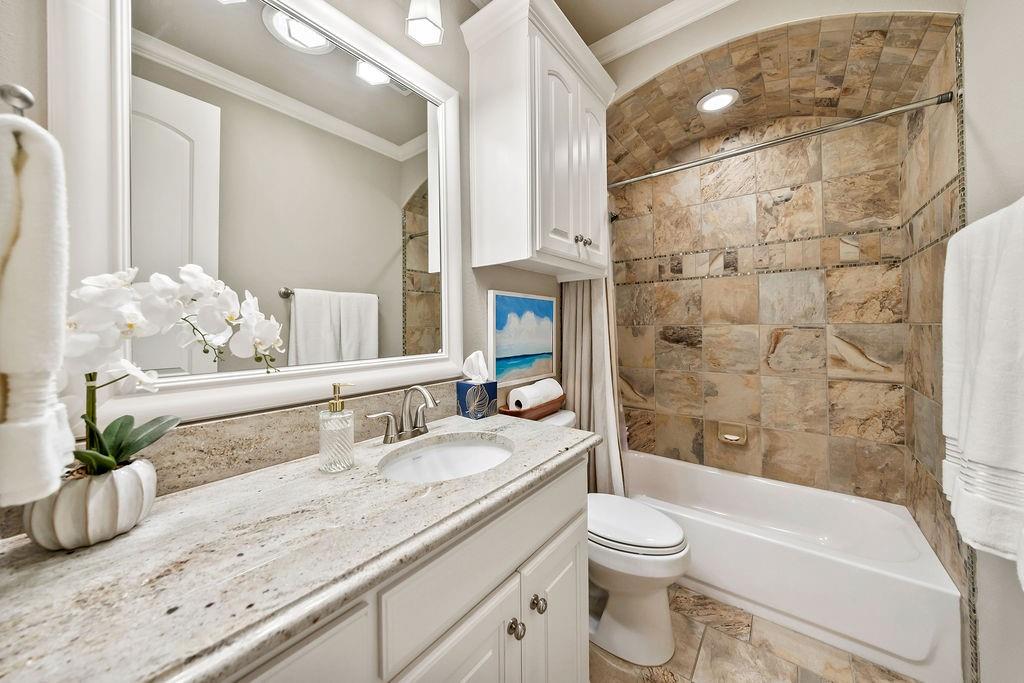 Silver Lake - Residential