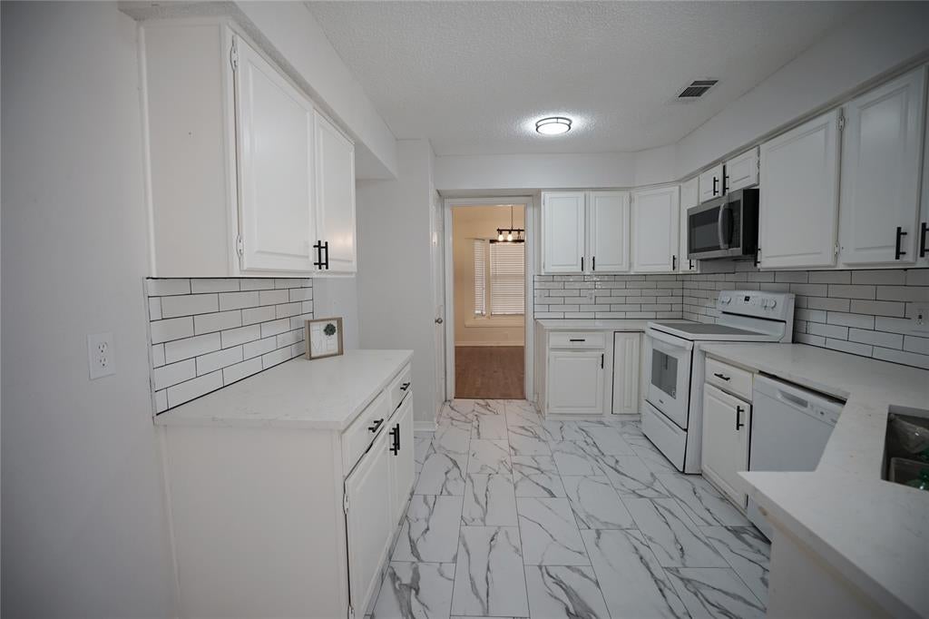 3007 Pacifica Street