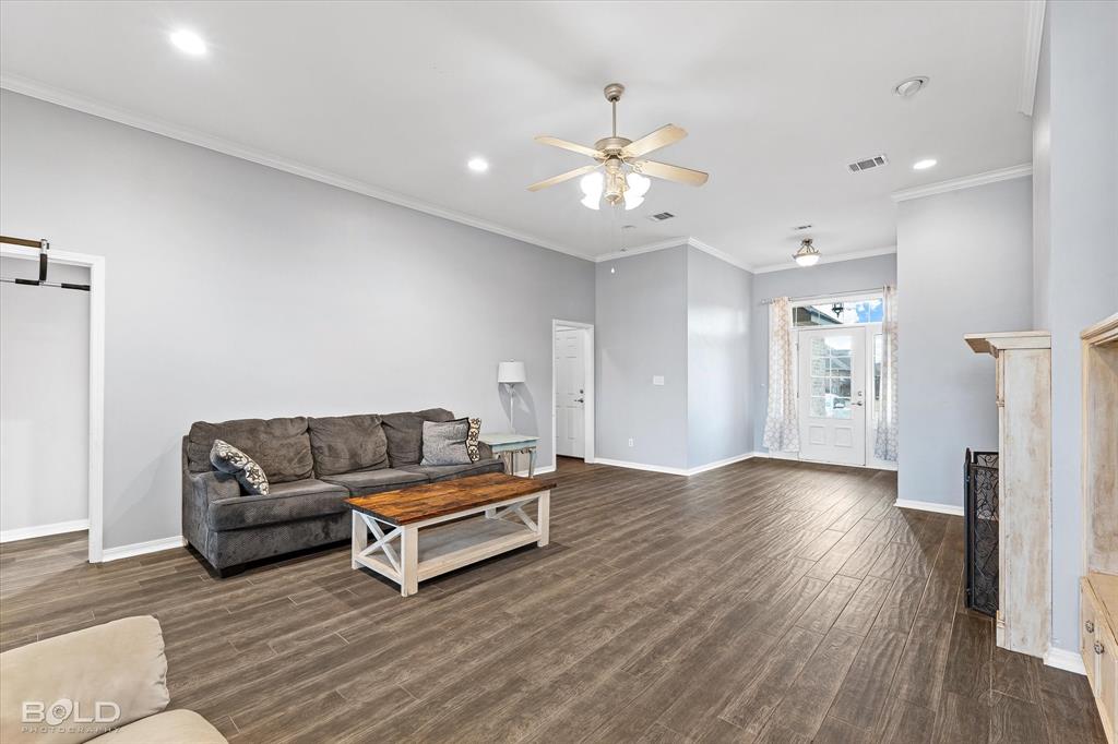 Bossier City, Louisiana 71112, United States, 4 Bedrooms Bedrooms, ,2 BathroomsBathrooms,Residential,Active,20807