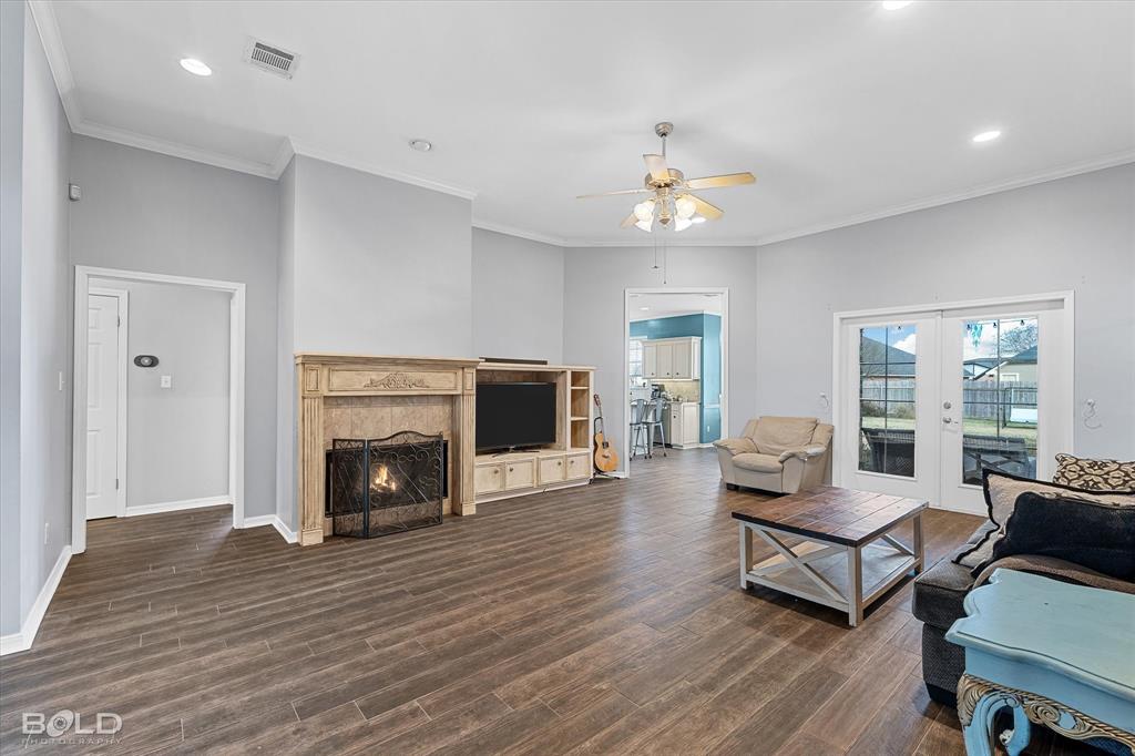 Bossier City, Louisiana 71112, United States, 4 Bedrooms Bedrooms, ,2 BathroomsBathrooms,Residential,Active,20807