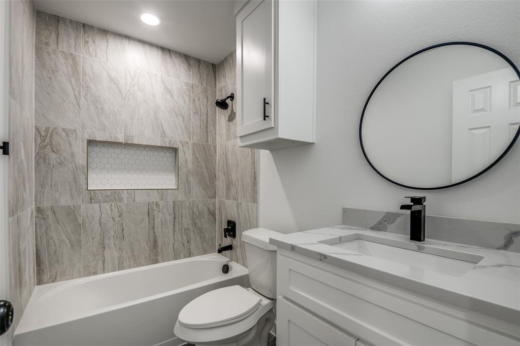 Orig Town Of Greenville - Residential Lease