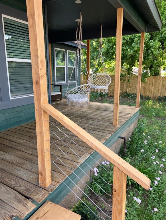 1003 E Columbia Street