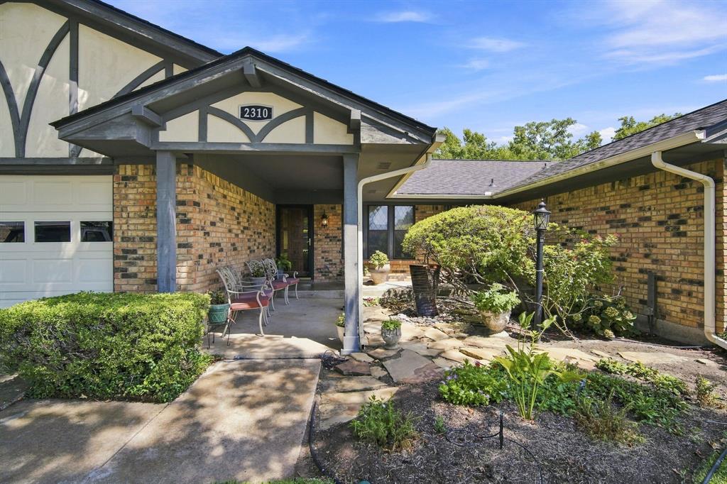 2310 Louise Lane
