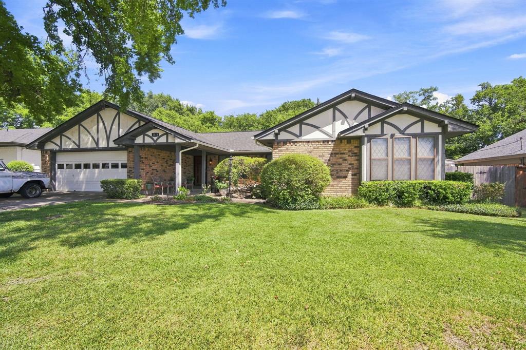 2310 Louise Lane