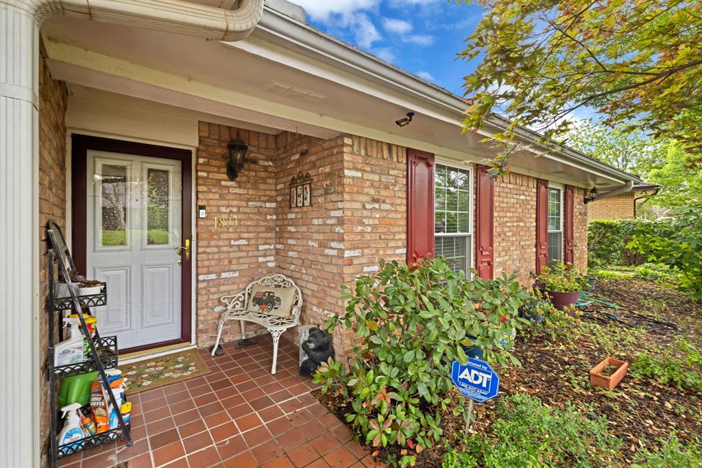 1823 Ridgebrook Drive