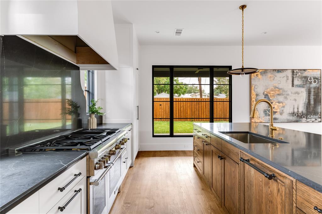 Linwood Place - Residential