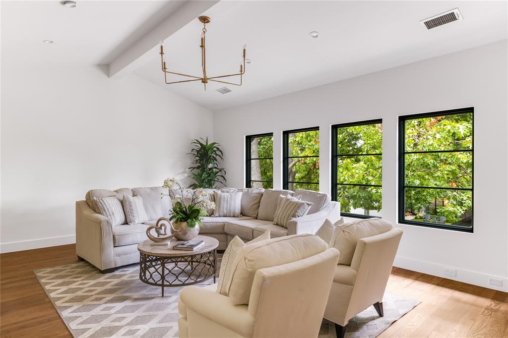 Linwood Place - Residential