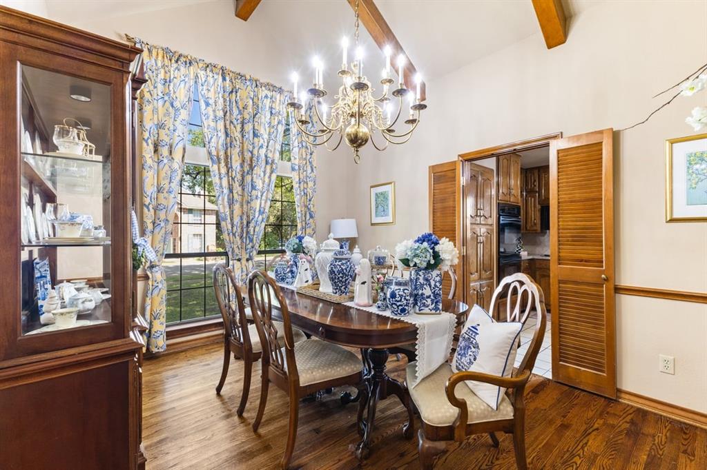 1120 Hidden Oaks Drive