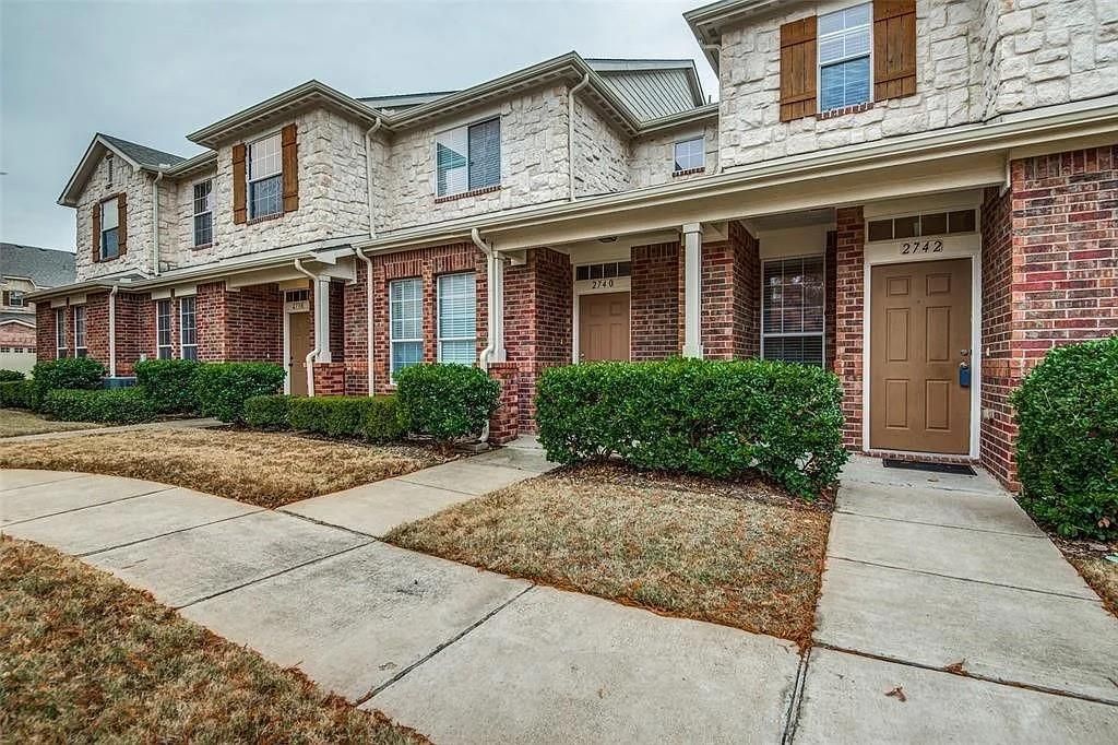 Photo of 2742 Olympic Park Drive, Grand Prairie, TX 75050 (MLS # 21192638)