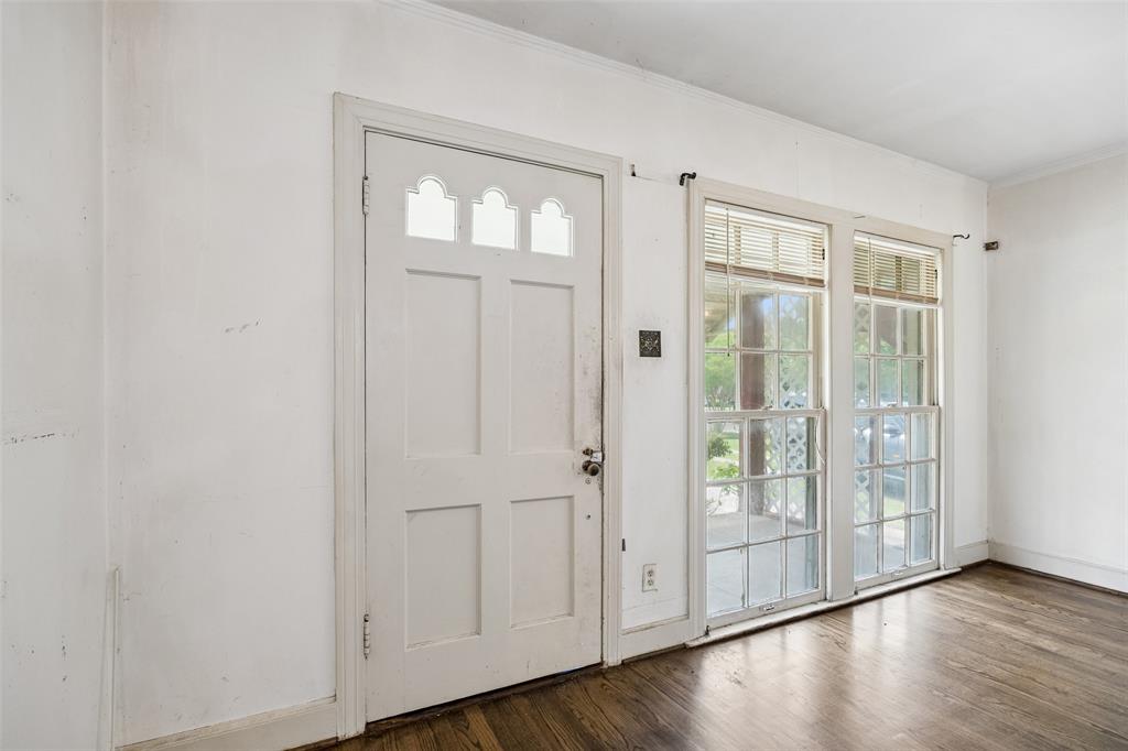 Ravinia Heights - Residential