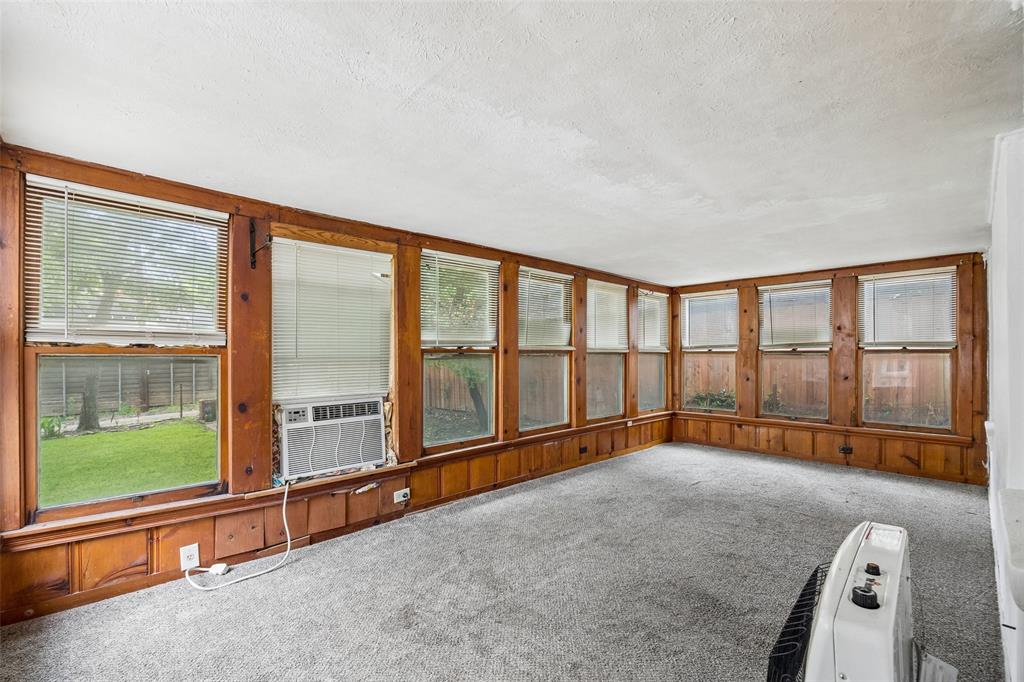 Ravinia Heights - Residential