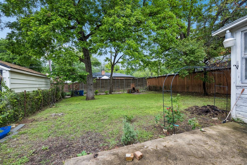 Ravinia Heights - Residential