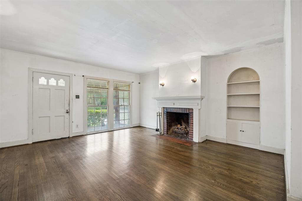 Ravinia Heights - Residential
